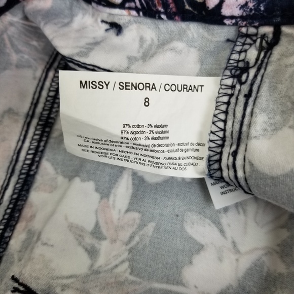 Gloria Vanderbilt All Around Slimming Shorts Sz 8 - Picture 4 of 6